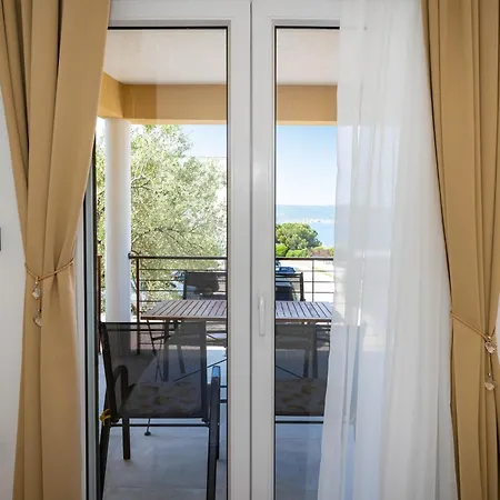 Mikulic * Sveti Petar (Zadar)