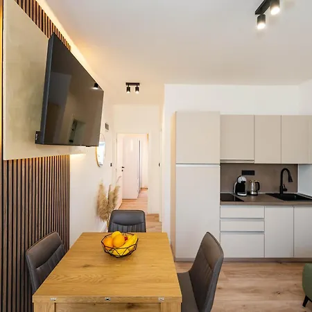 Mikulic Apartment